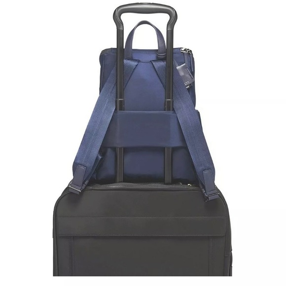 Brand new with tag Tumi Voyageur Bethany Backpack - Picture 5 of 8